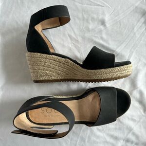 Naturalized peep toe espadrille wedges